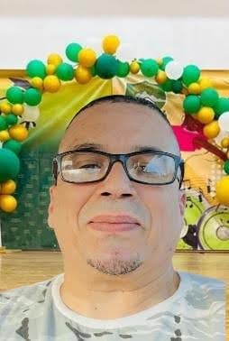 A photo of Burger R.